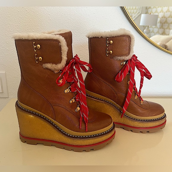 Tory Burch HIKER WEDGE SHEARLING BOOT - Picture 1 of 8